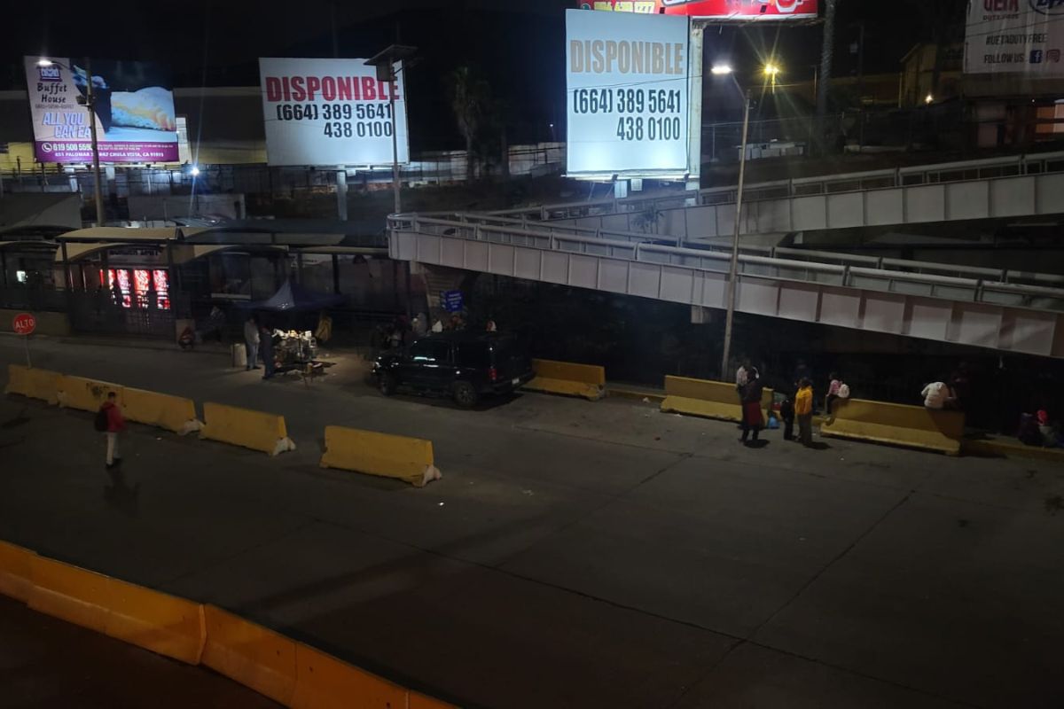Infórmate bien para evitar engaños sobre como y dónde se entregan los migrantes en Tijuana al tratar de solicitar asilo en Estados Unidos.