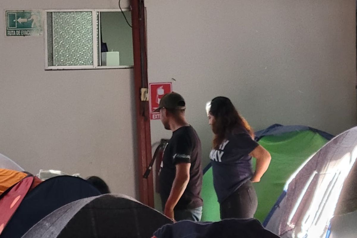 Edgar y su familia creyeron que entregarse en la garita funcionaba para pedir asilo en Estados Unidos pero los deportaron luego de su intento.
