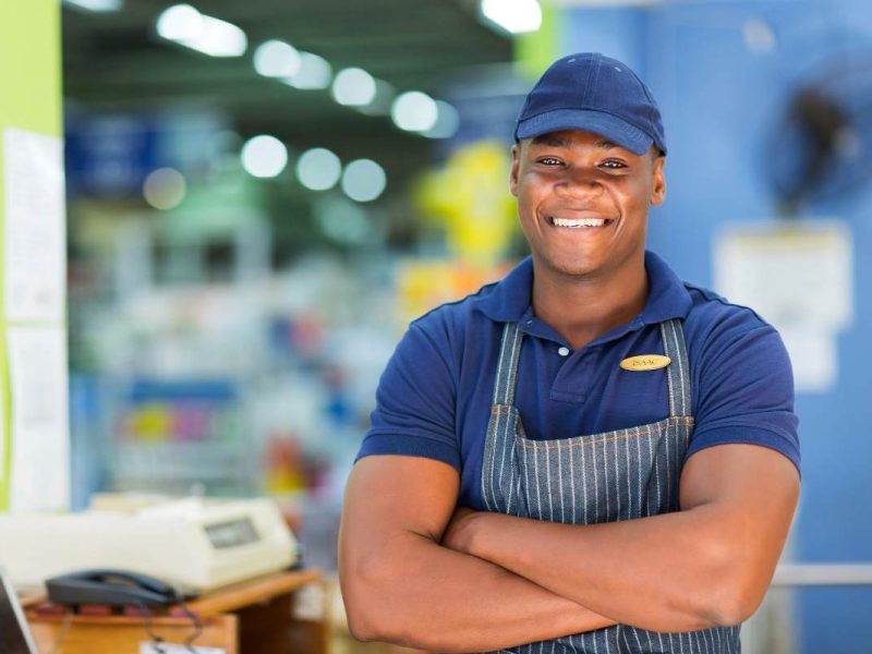 ¡Hay trabajo para migrantes en Nuevo León! Aplica para ayudar con la limpieza y ser ayudante general