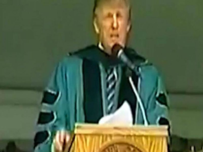 Fue publicado un video del presidente Trump en donde alienta a unos graduados a nunca rendirse y a atravesar los muros que les impidan cumplir sus sueños.