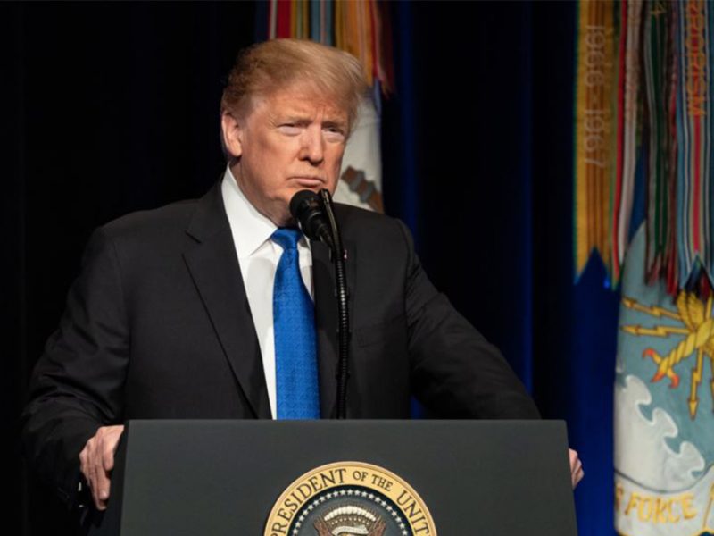 Los demócratas siguen ganando legisladores del bando de los republicanos, los cuales han dejado de apoyar al presidente Trump