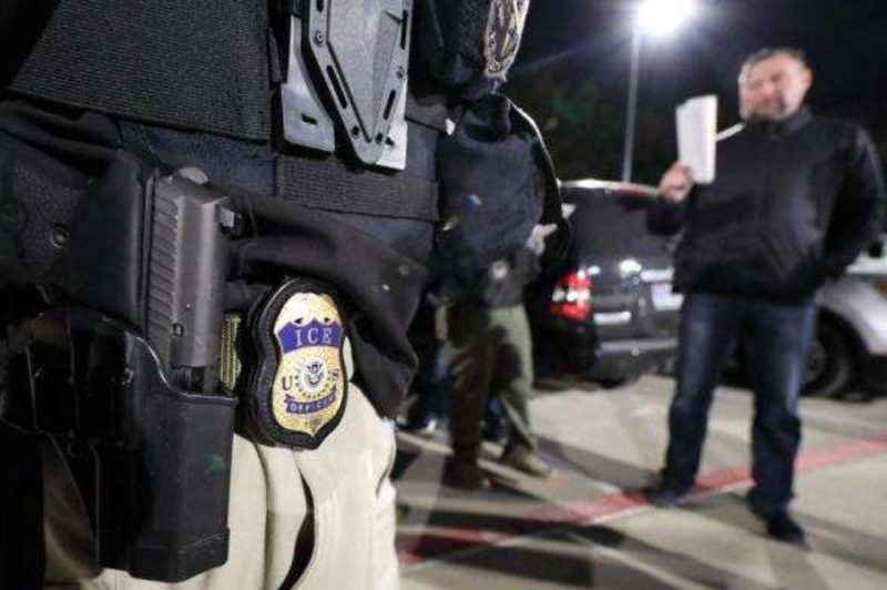 Geo Group pagaba un dólar al día a los migrantes detenidos en el NWDC, cuando el salario mínimo en el estado es de 12 dólares por hora