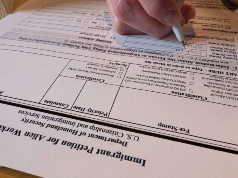 Nueva razón por la que USCIS rechazará Formulario I-129