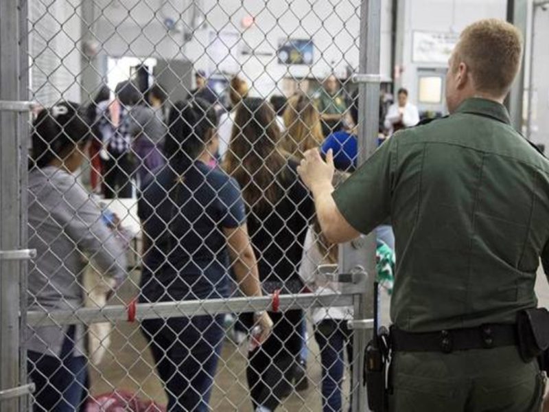 Mueren 24 migrantes indocumentados bajo custodia de ICE