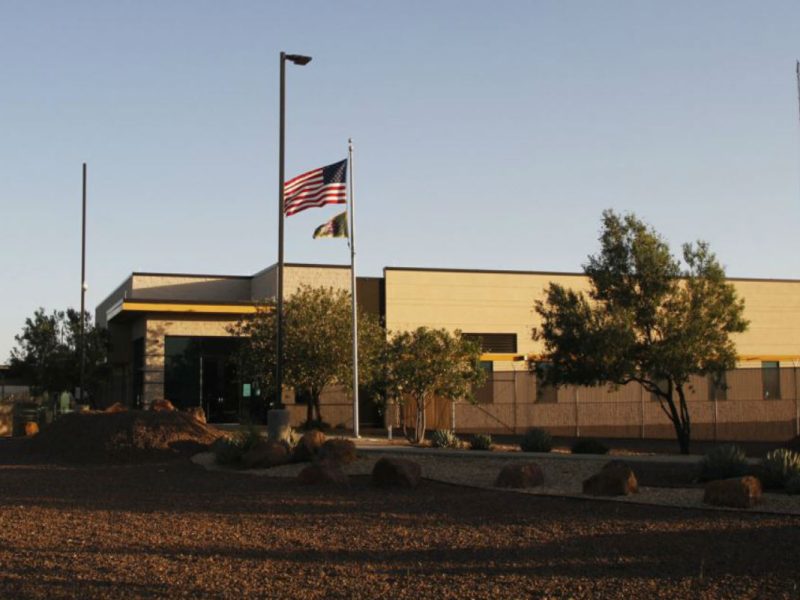 Retiran a niños de una estación migratoria en Texas; se encontraban en condiciones inhumanas