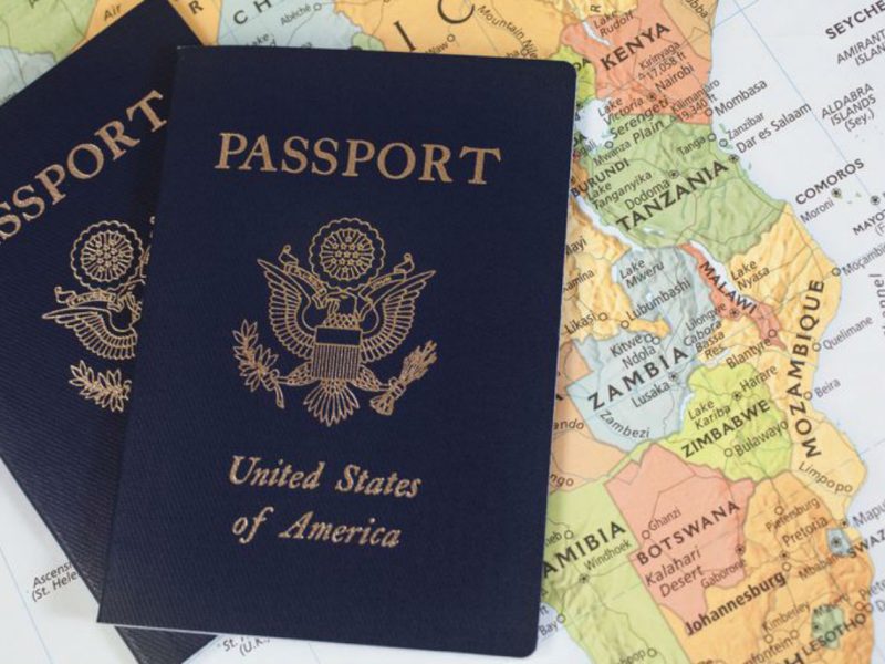 ¿Qué es, para qué sirve y cómo tramitar un pasaporte americano para un adulto o menor?