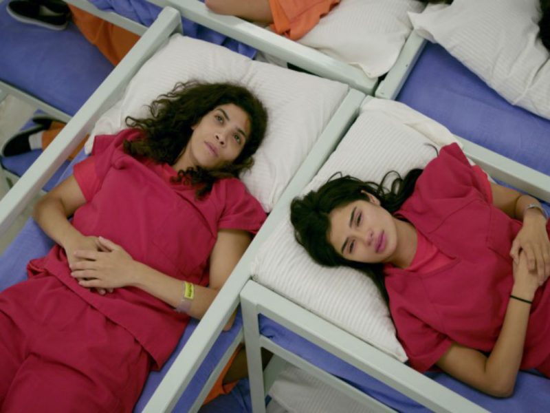 ICE cerró una línea directa para migrantes detenidos después de que apareció en Orange Is the New Black