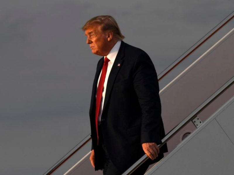 El abordaje en temas clave como migración, atención médica, política exterior y armas fueron consultados en estas encuestas.