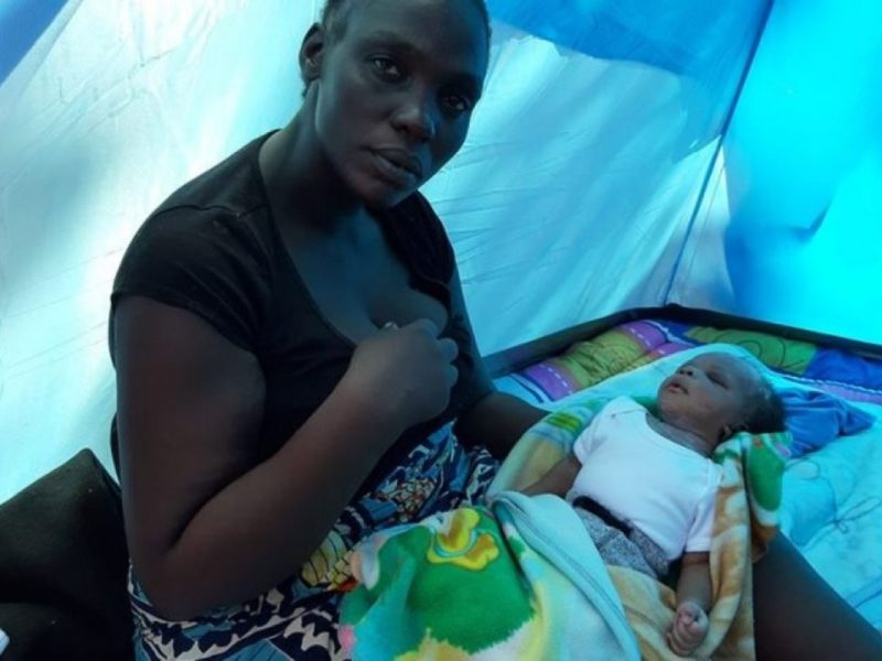 Nació bebé de migrantes africanos en estación migratoria Siglo XXI en Chiapas