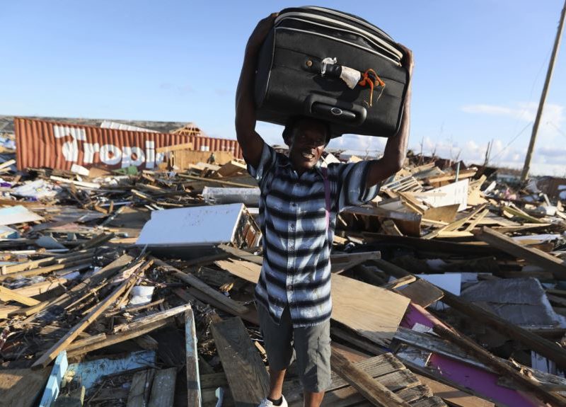 Trump considera otorgar TPS a bahameños damnificados por Dorian