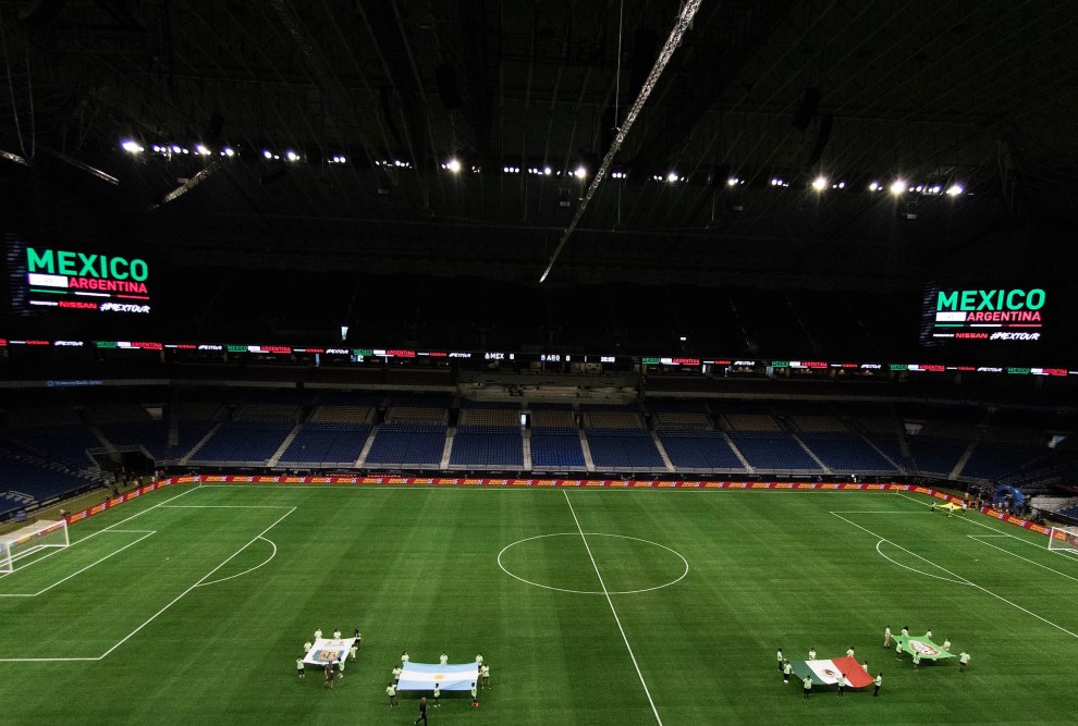 Alamodome horas antes del México vs Argentina. Mientras, la afición hace ambiente en las inmediaciones del coloso en San Antonio