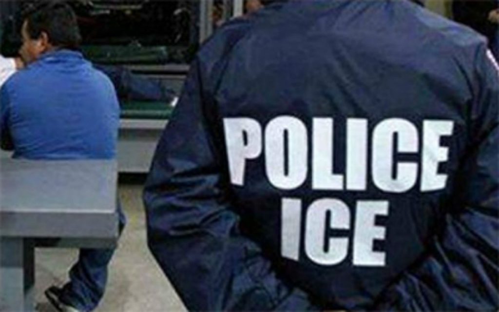 Muere mexicano bajo custodia del ICE en California