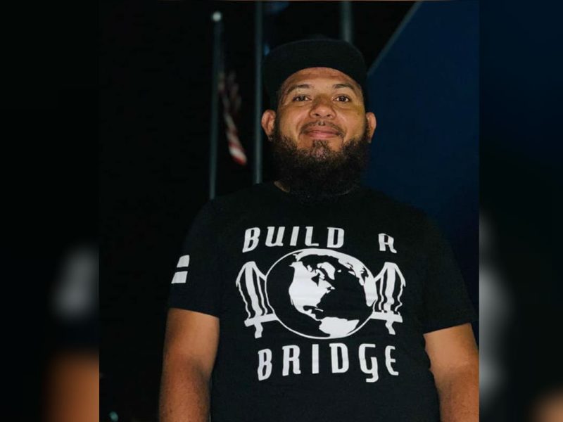 Migrante que fundó albergue en Tijuana obtuvo asilo en EU