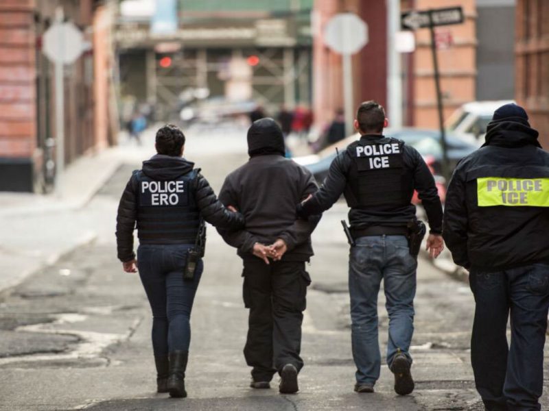 ICE, indicó que once de los detenidos en Nebraska eran mexicanos y tres guatemaltecos; sin embargo, no se ha dado a conocer la identidad de cada uno