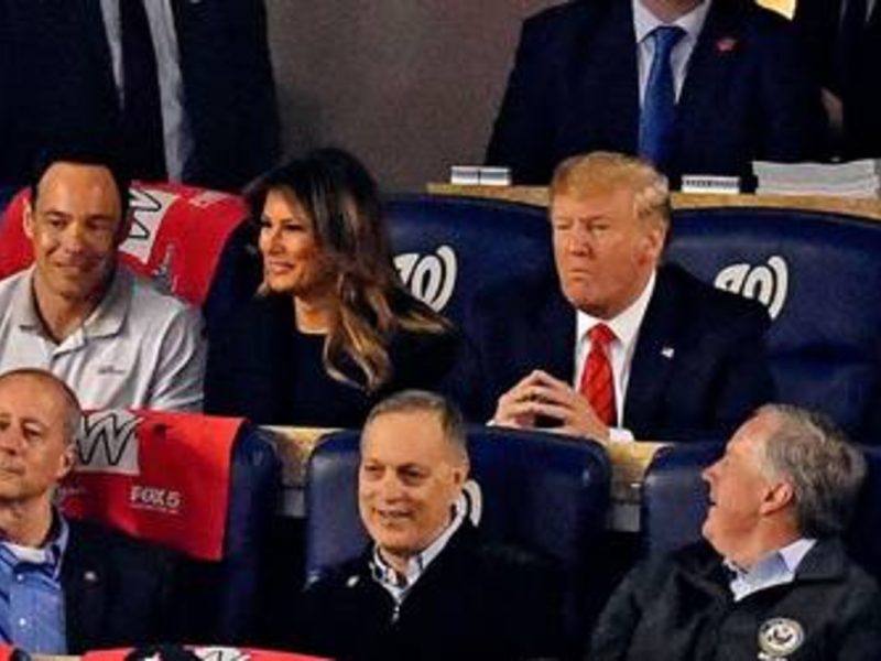 “Enciérrenlo”, Trump es abucheado en un partido de la Serie Mundial en Washington
