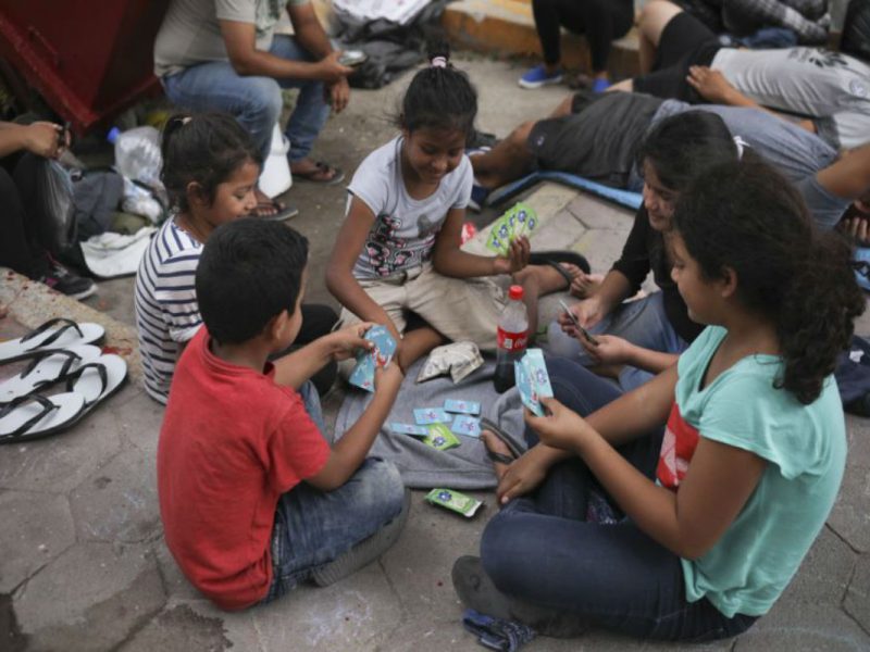 Un pastor en Georgia que intenta abrir un refugio para niños migrantes no acompañados que están a cargo del gobierno federal se ha topado con el rechazo de ciertos residentes en un suburbio de Atlanta. Foto AP.