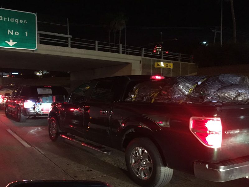 Más de mil 200 paisanos parten de Laredo, Texas en la 12a Caravana del Migrante para ingresar a México/@MigrantesUEC