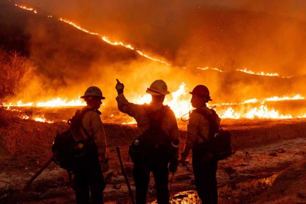 Imagen actual: Reportan nuevo incendio en Los Ángeles, comenzó por la mañana