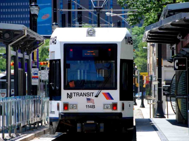 Descuento de NJ Transit a estudiantes