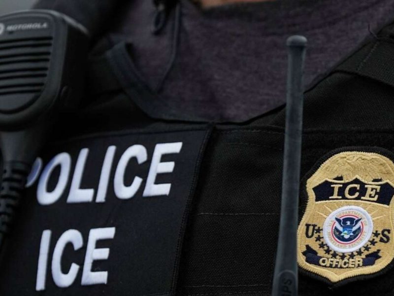 El juez federal Jeff Cummings, emitió una orden de liberación para al menos 615 personas en Chicago | Foto: Voz de América