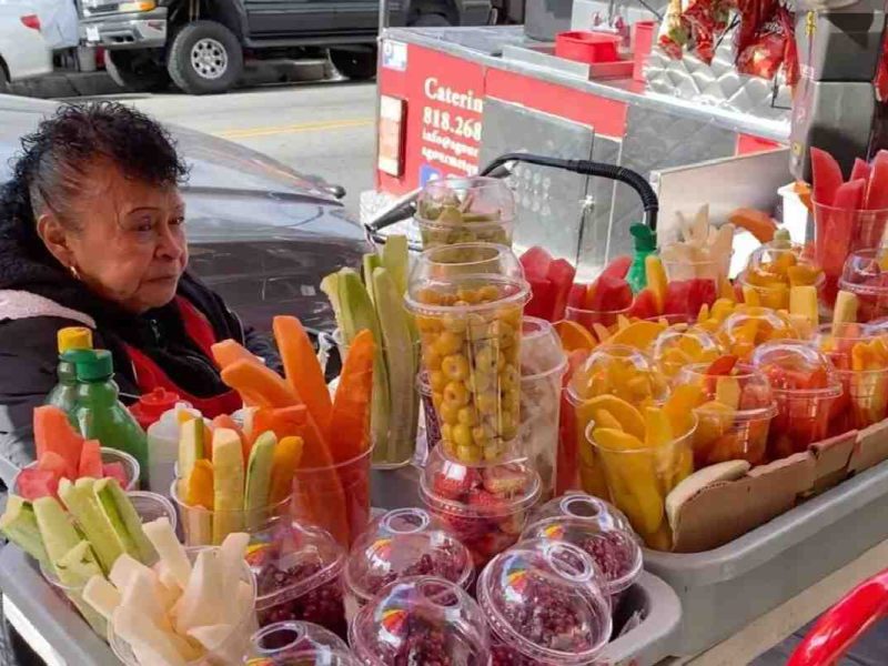 Avanza proyecto de ley para vendedores ambulantes en California | Foto: Voz de América