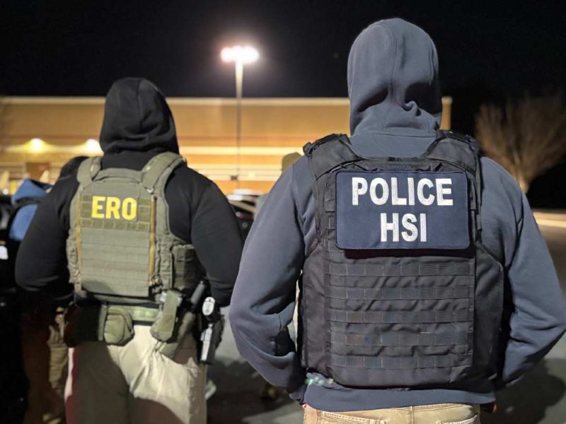 Cómo puedo detener el proceso de deportación