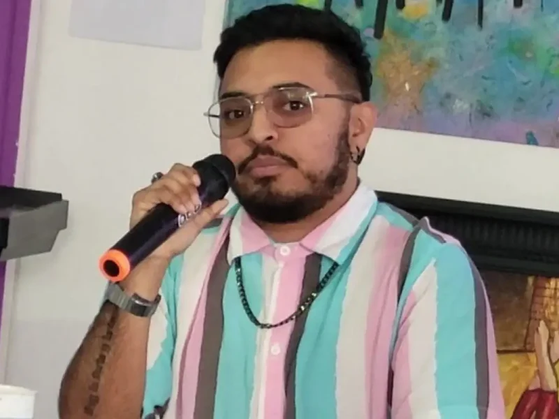 Con tan solo un año en Tijuana, Carlo Madrigal está comprometido con visibilizar la situación por la que atraviesan los hombres trans de la región.