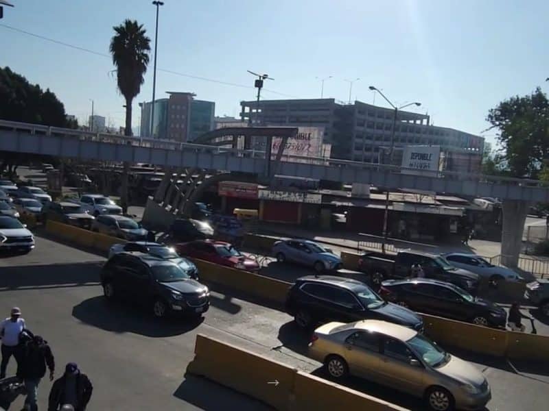 El cruce de garitas en Semana Santa presenta altos tiempos de espera; planifica y elige horarios menos concurridos.