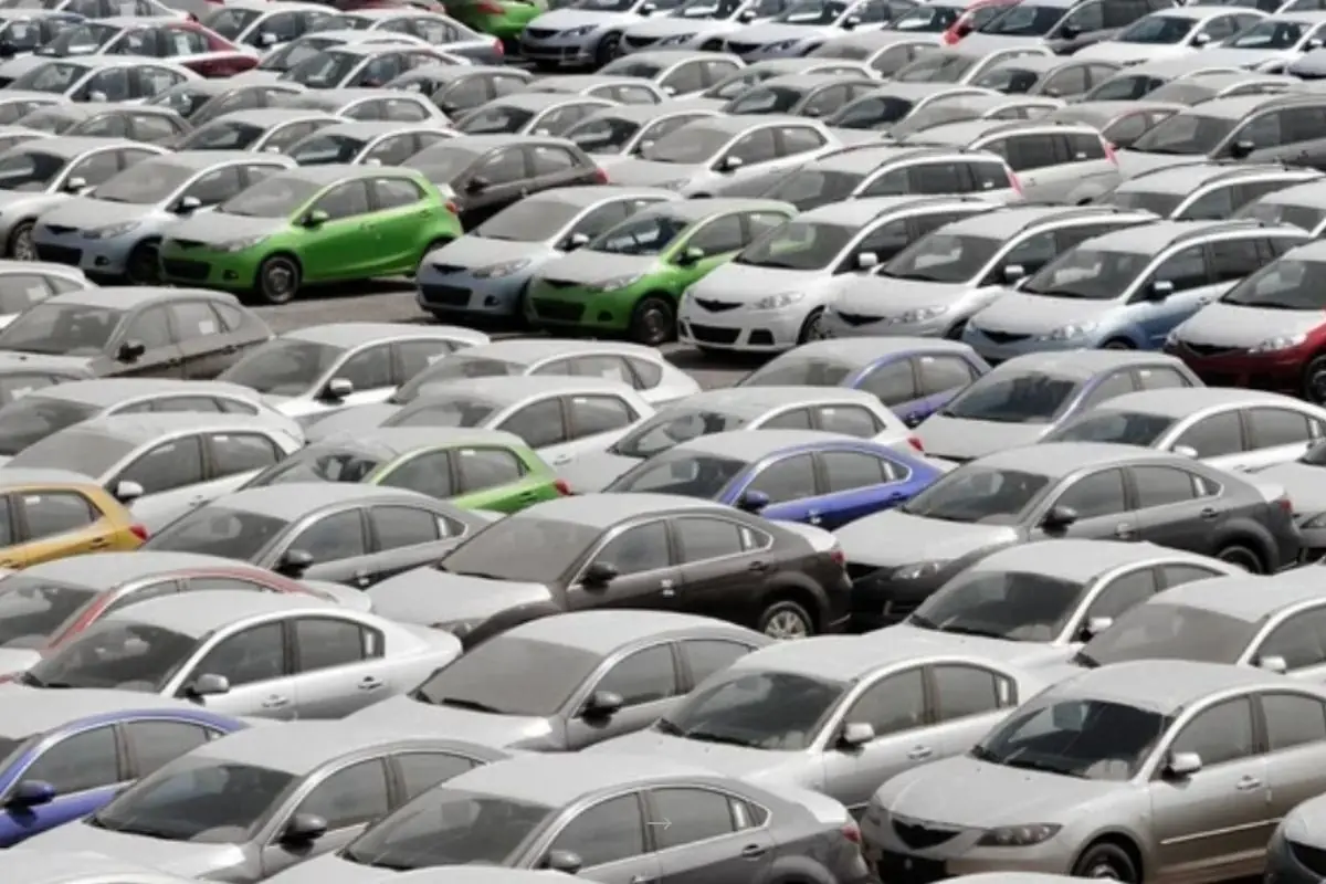 Conoce el panorama actual de las importaciones y legalizaciones de autos en Tijuana, costos, trámites y mercado informal.