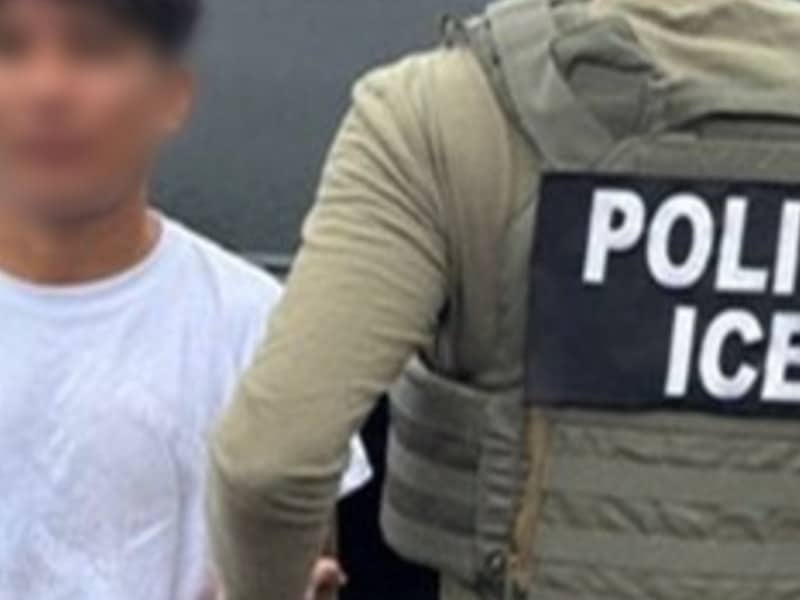 Servicio de Control de Inmigración y Aduanas