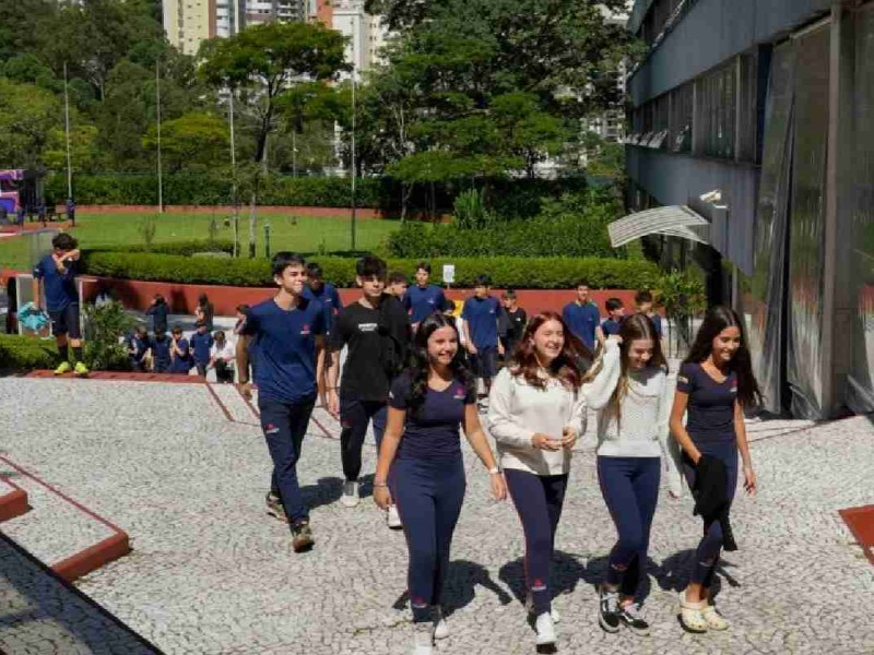 La alcaldesa anunció la creación de zonas seguras en escuelas de Los Ángeles en este regreso a las aulas | Foto: Voz de América