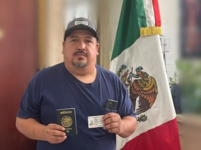 Llama a MiConsulado al 1-424-309-0009 para hacer tu cita durante abril | Foto: Consulado General de México en San Antonio