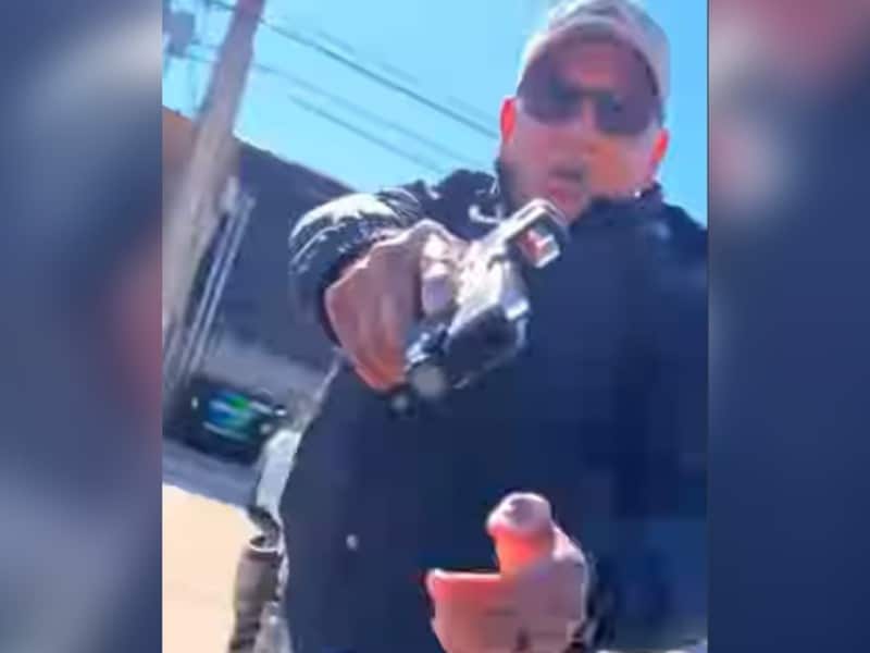 ICE apunta a una mujer embarazada