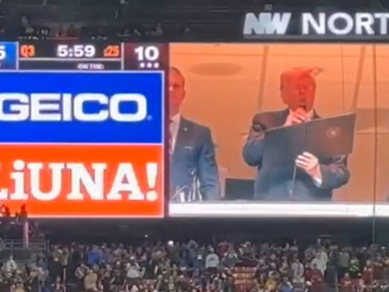 Abuchean a Trump en partido de la NFL