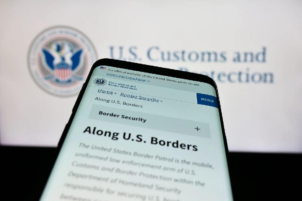 CBP ofrece 60 mil dólares