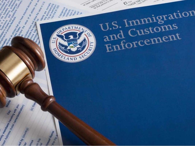 Puedo pedir mi pasaporte al ICE Guía completa