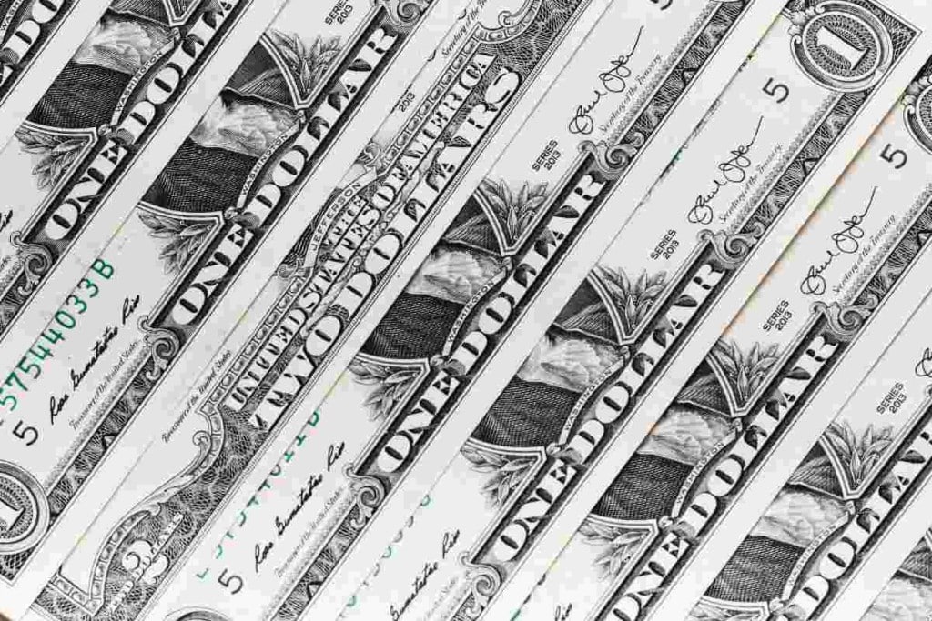 Así amaneció el precio del dólar hoy 8 de febrero de 2026