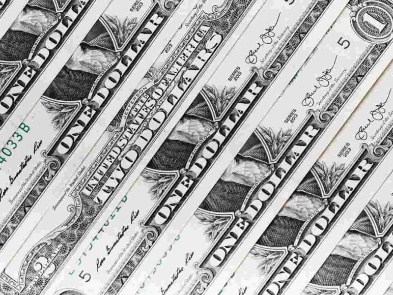 Así amaneció el precio del dólar hoy 8 de febrero de 2026