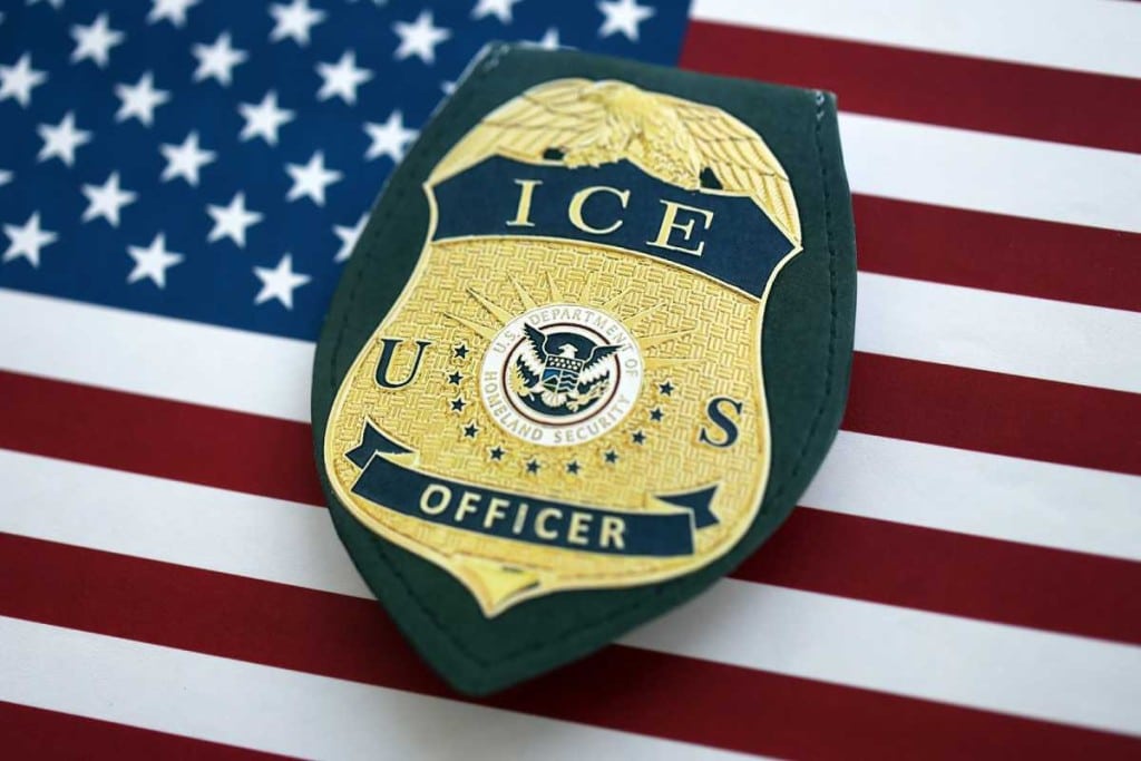 Arrestos de agentes de ICE