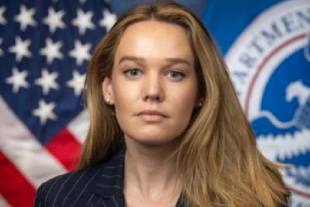 La portavoz del DHS, Tricia Mclaughlin renunció a su cargo en la segunda administración del presidente Donald Trump. l Foto: X TM