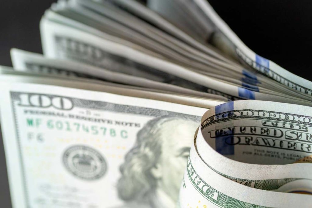 precio del dólar hoy 10 de marzo de 2026 Depositphotos