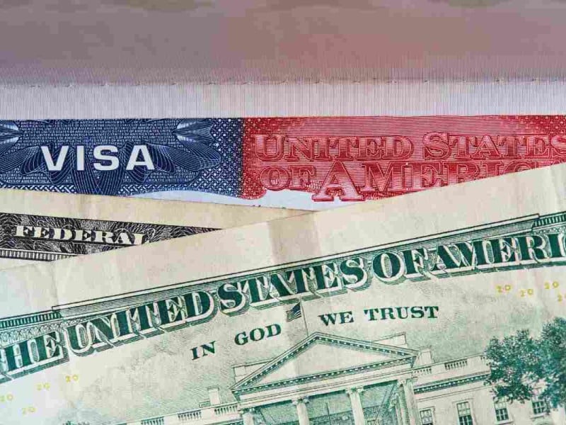 15 mil dólares por la visa americana