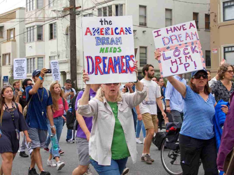 retrasos en la renovación de DACA