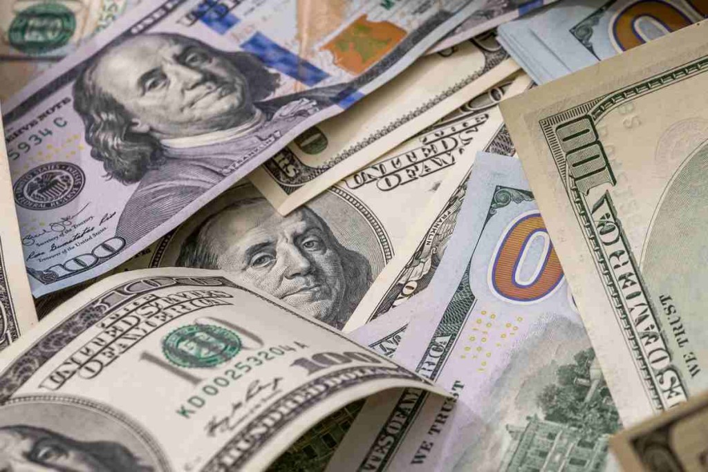 Así amaneció el precio del dólar hoy 4 de abril de 2026