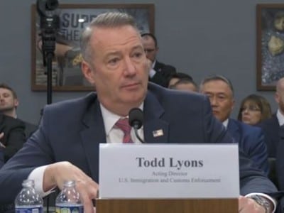 Renuncia director de ICE