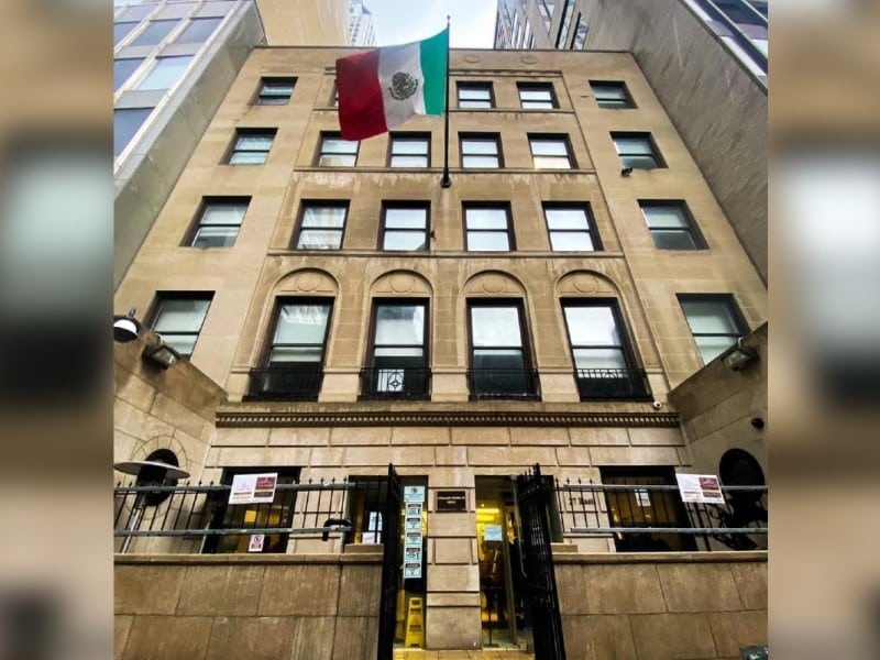 cierre de los Consulados de México