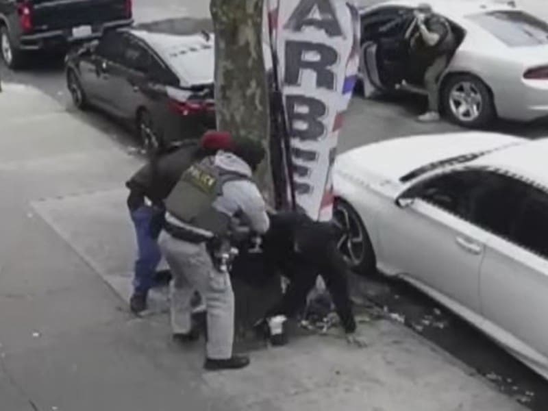 ICE detiene por error a joven en el Bronx