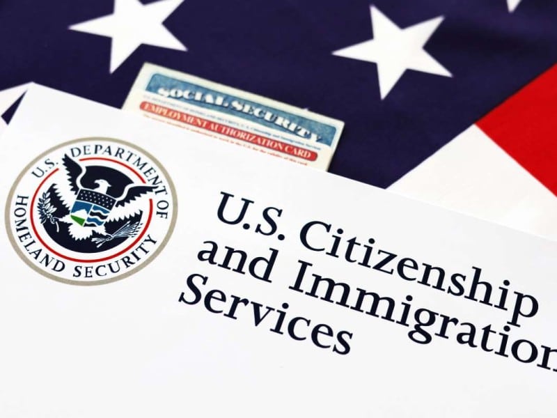Puedo ser deportado si estoy en proceso de asilo