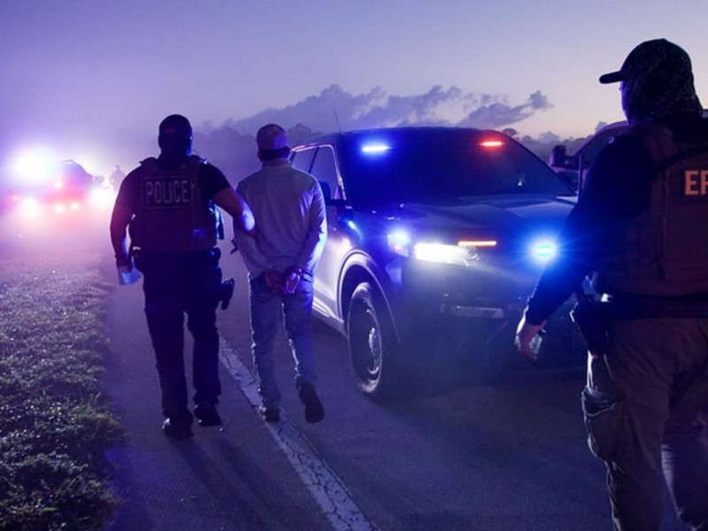migrantes con antecedentes graves