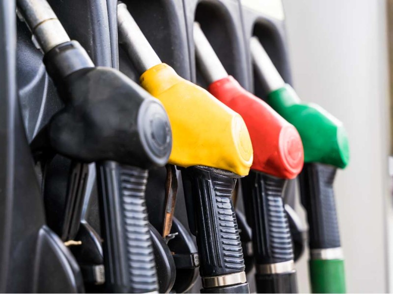 precio de la gasolina en USA l imagen depositphotos